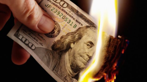 Dólar quemándose