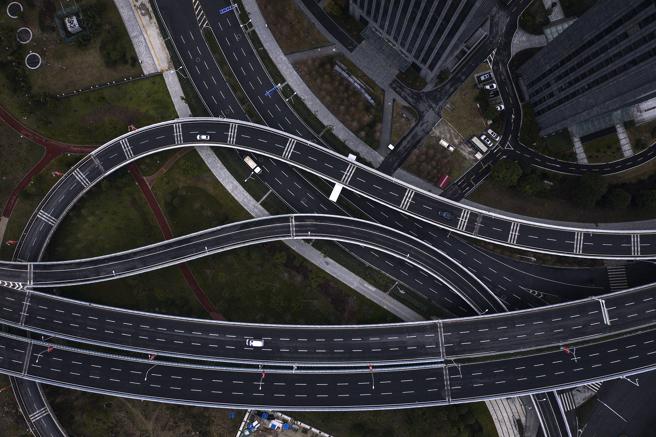 Autopistas sin coches en Wuhan