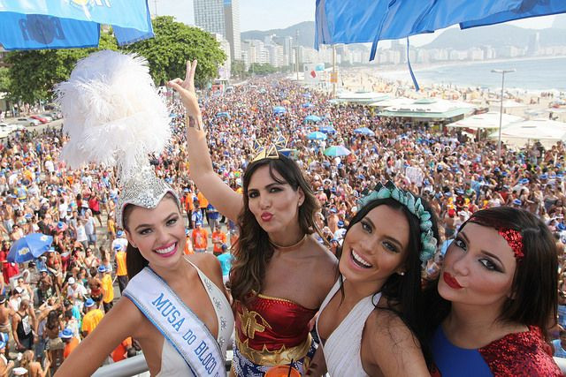 De fiesta en Copacabana, clásico de Rio. Foto: Copacabana.com