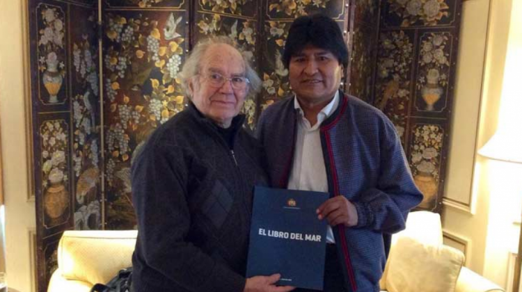 EvoPerezEsquivel EvoPerezEsquivel