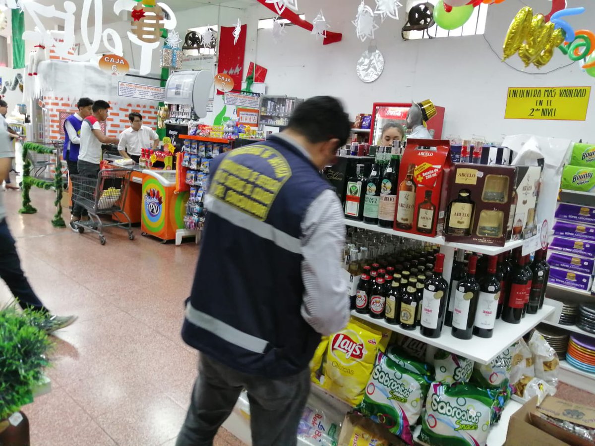 Lee más sobre el artículo Defensa del Consumidor sanciona en Sucre a dos supermercados por falta de higiene