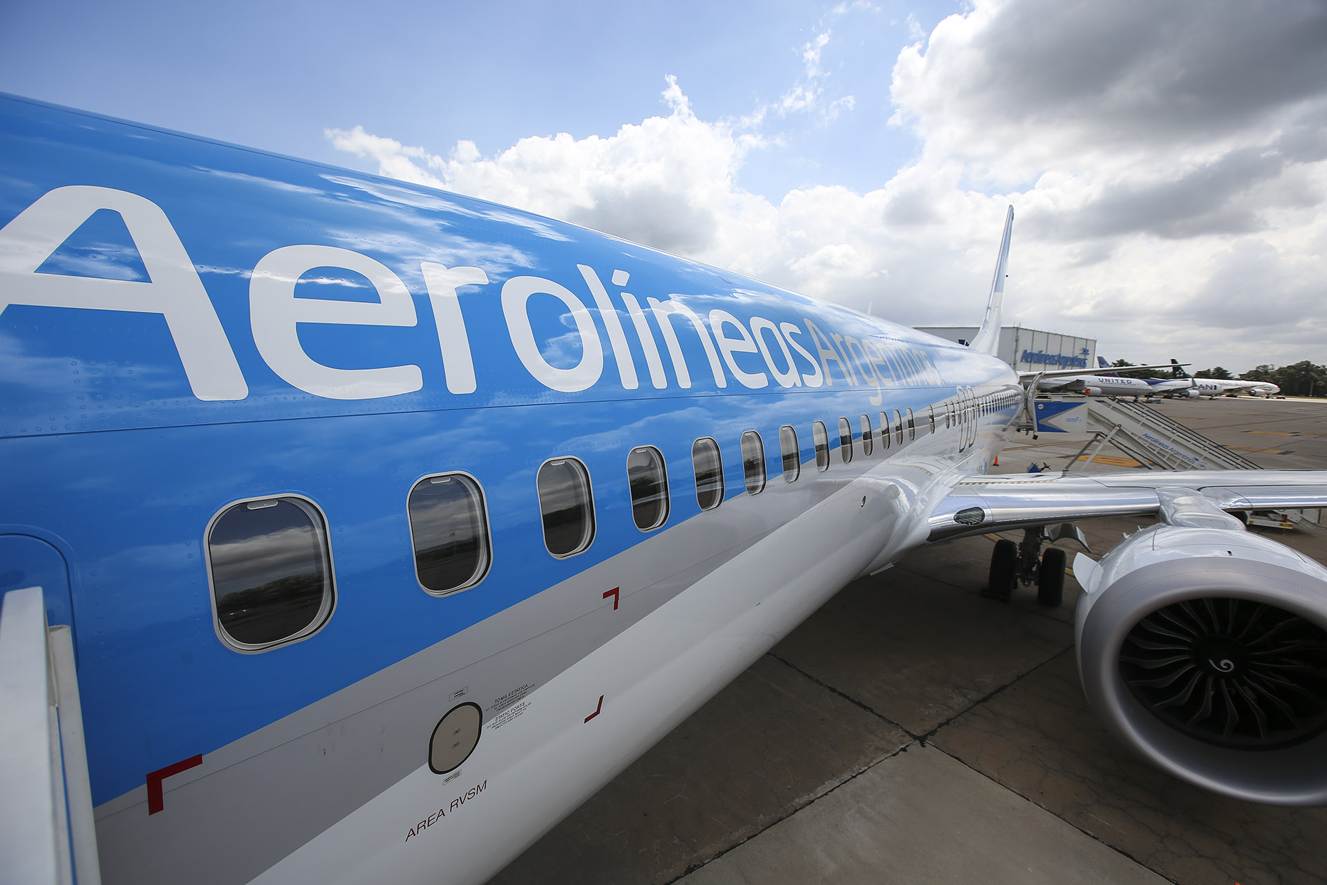 Lee más sobre el artículo Aerolíneas Argentinas abre nuevas rutas