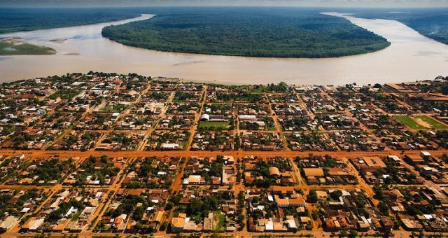 Lee más sobre el artículo Riberalta, el motor de la economía del Beni cumple 126 aniversario