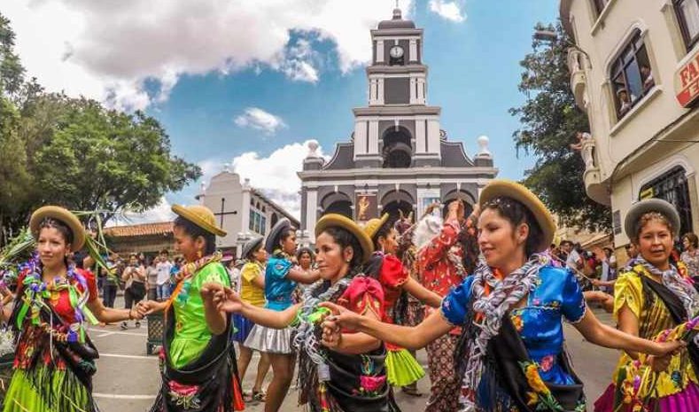 Lee más sobre el artículo Cámara Hotelera de Tarija prevé recibir unos 20.000 turistas en Carnaval