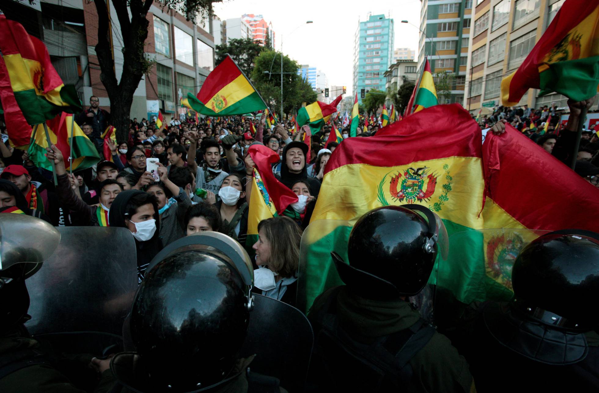 Lee más sobre el artículo Se prohíbe realizar manifestaciones, huelgas y bloqueos durante la cuarentena