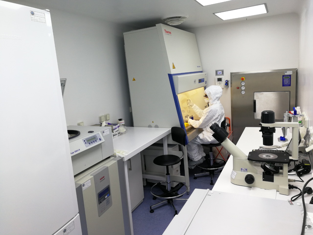 Lee más sobre el artículo Instalan tres nuevos laboratorios para análisis de coronavirus en el país