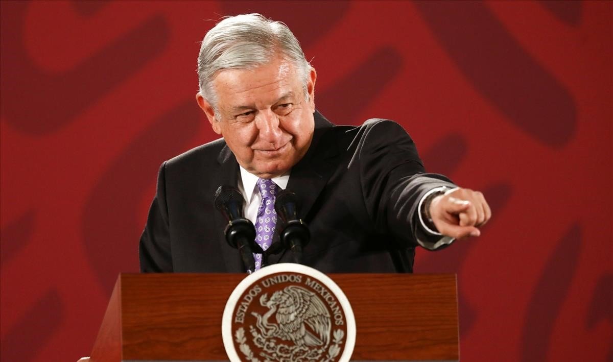 Lee más sobre el artículo Ahora si AMLO pide a los mexicanos “quedarse en sus casas”