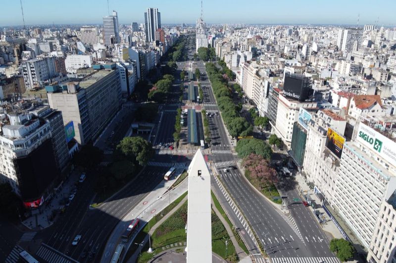 Lee más sobre el artículo Argentina reanudará actividades gradualmente a partir del lunes