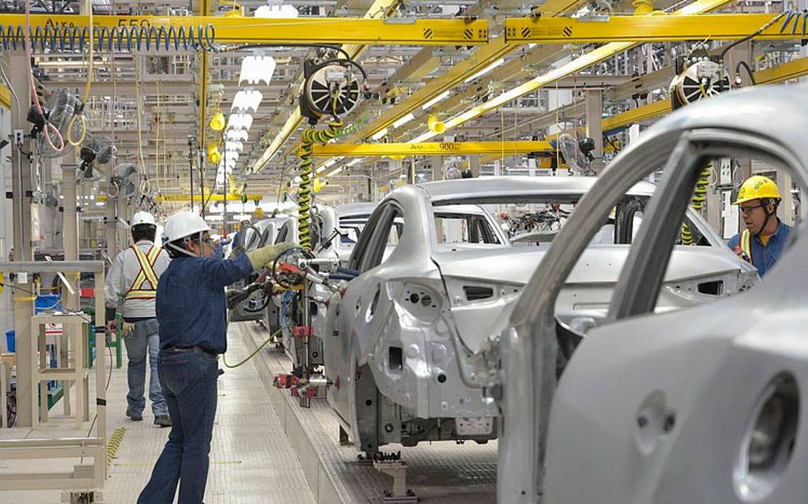 Lee más sobre el artículo La industria automotriz cae un 24,64% en México