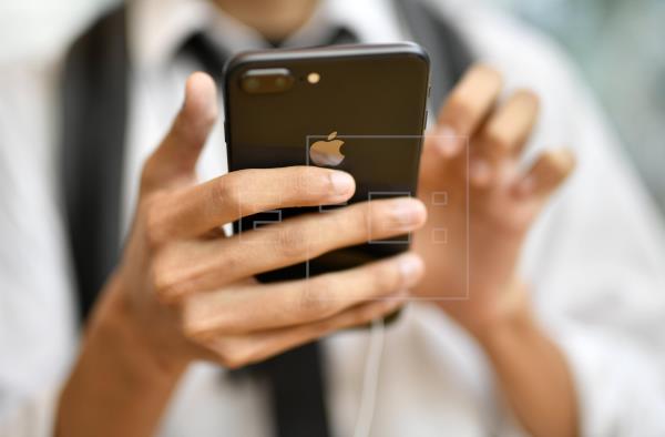 Lee más sobre el artículo Apple iPhone SE 2020 es más económico, cuesta $us 399