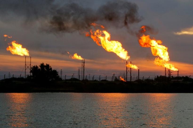 Lee más sobre el artículo Tensión entre EEUU e Irak impulsan incremento del precio del petróleo
