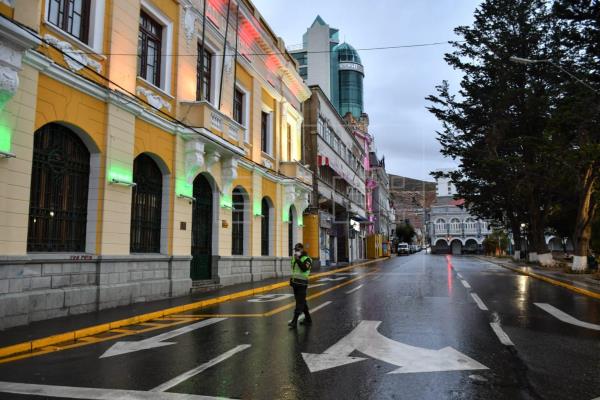 Lee más sobre el artículo Anuncian medidas más rigurosas contra el coronavirus en Oruro