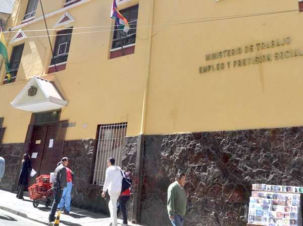 Lee más sobre el artículo Llueven las denuncias en el Ministerio de Trabajo por despidos en empresas