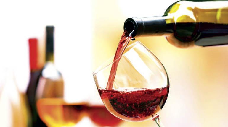 Lee más sobre el artículo Autorizan la comercialización de vinos y singanis producidos en Tarija