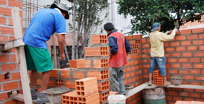 Lee más sobre el artículo Sector Construcción decide no arrancar en Tarija