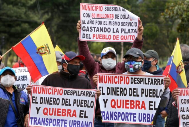 Lee más sobre el artículo Protestas en Quito ante el impacto de la pandemia sobre distintas actividades