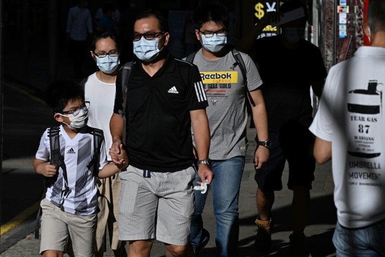 Lee más sobre el artículo Hong Kong decreta obligatorio el uso de mascarilla en público