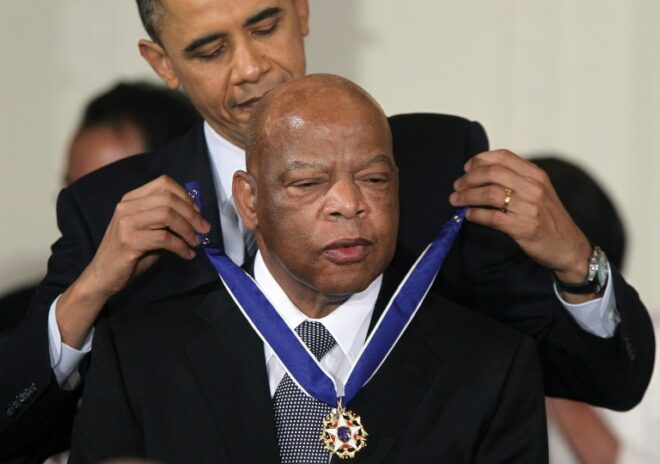 Lee más sobre el artículo Muere John Lewis, emblemático activista de los derechos civiles y legislador en EEUU