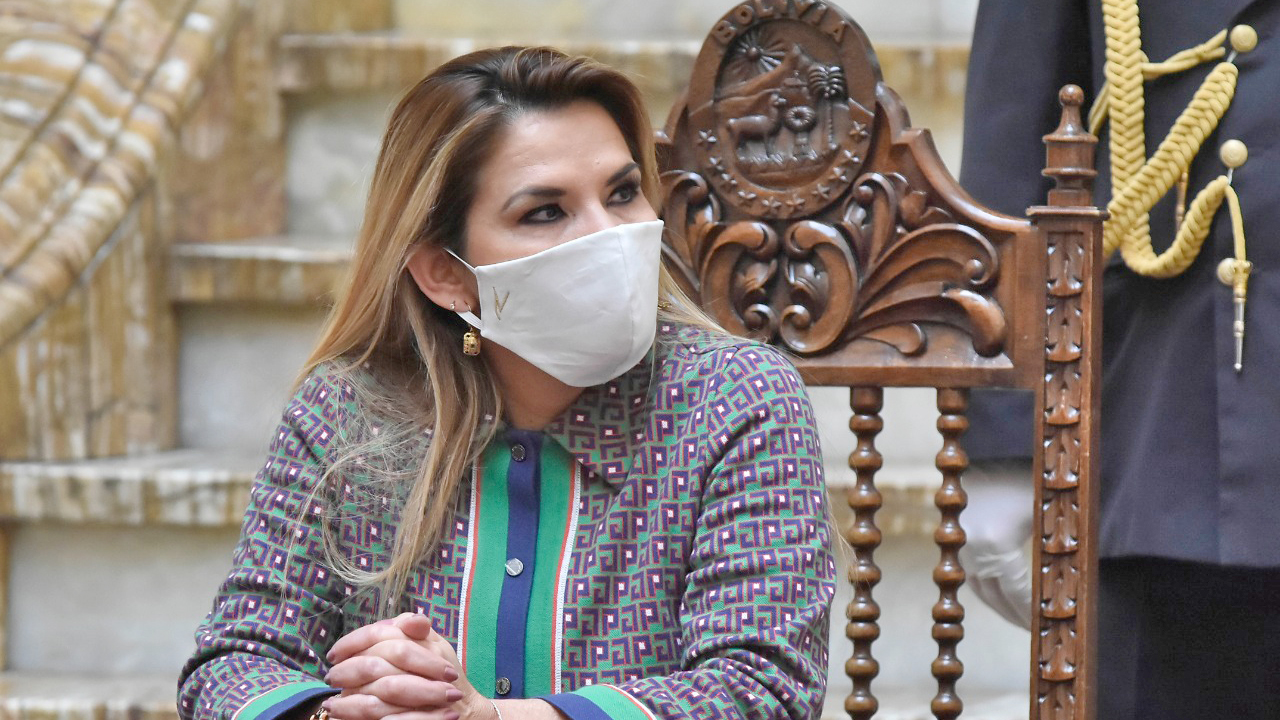 Lee más sobre el artículo Añez vuelve a Beni y afirma que desde allí defenderá los bonos y la democracia
