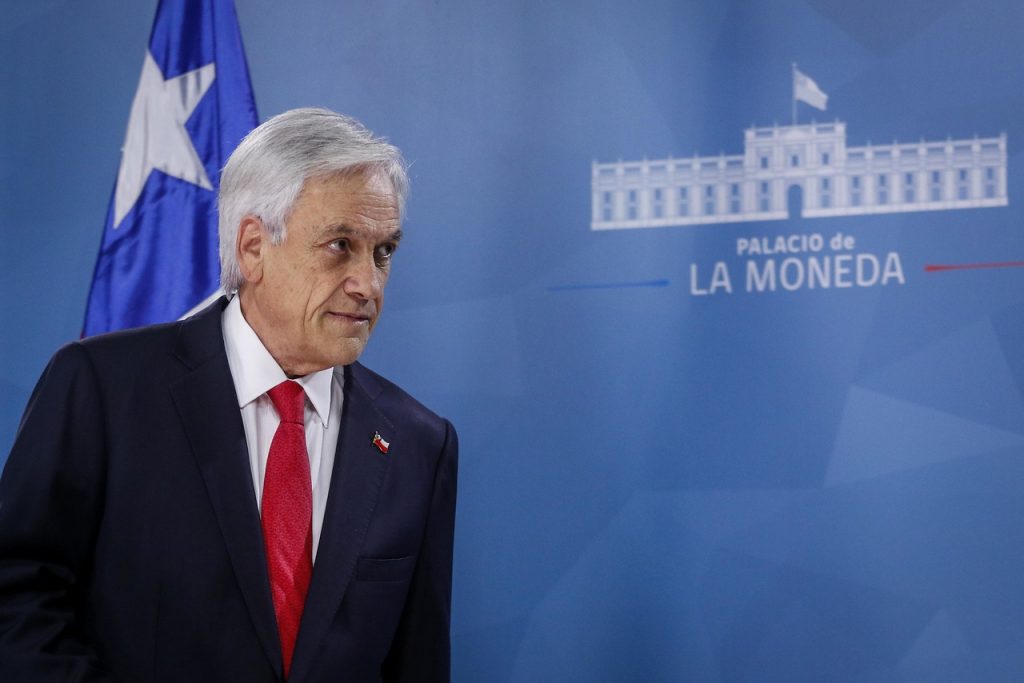 Lee más sobre el artículo Piñera fortalece plan para la clase media buscando frenar retiro de fondos de pensiones