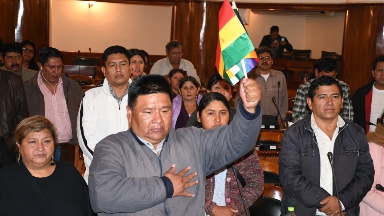 Lee más sobre el artículo Concejal del MAS de El Alto dice que Sergio Choque debe asumir la presidencia.