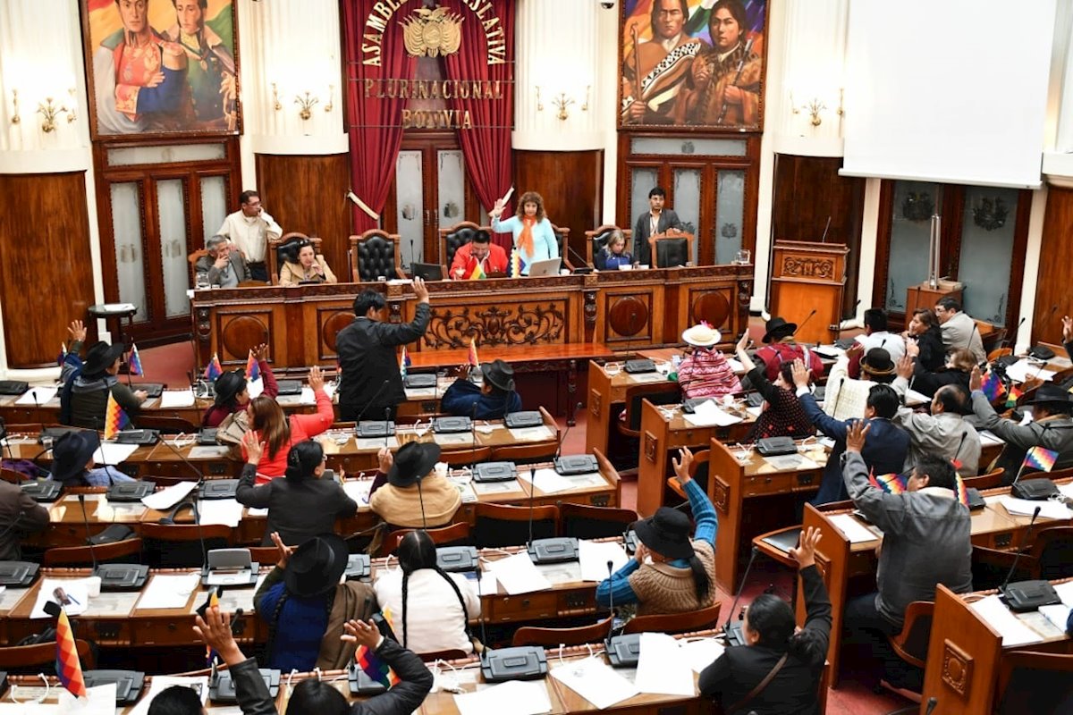 Lee más sobre el artículo Diputados aprueba proyecto de ley que obliga a clínicas privadas atender a pacientes de Covid-19