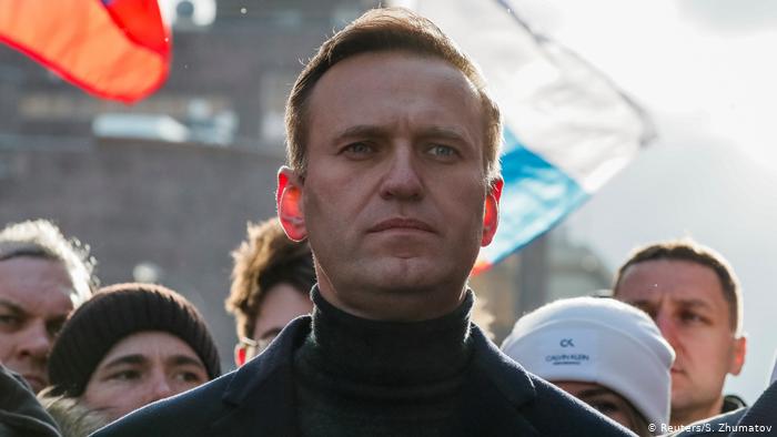 Lee más sobre el artículo Líder opositor ruso Alexei Navalny en coma y en UCI tras presunto envenenamiento