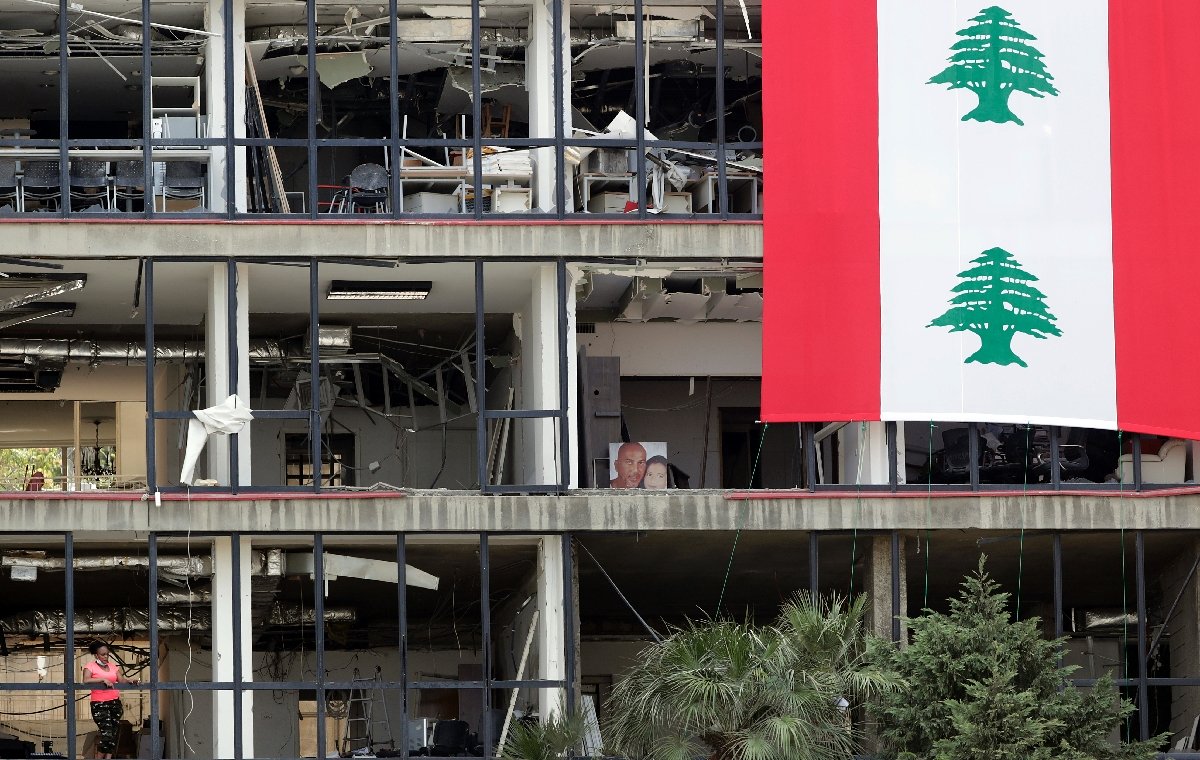 Lee más sobre el artículo Parlamento de Líbano aprueba el estado de emergencia en Beirut
