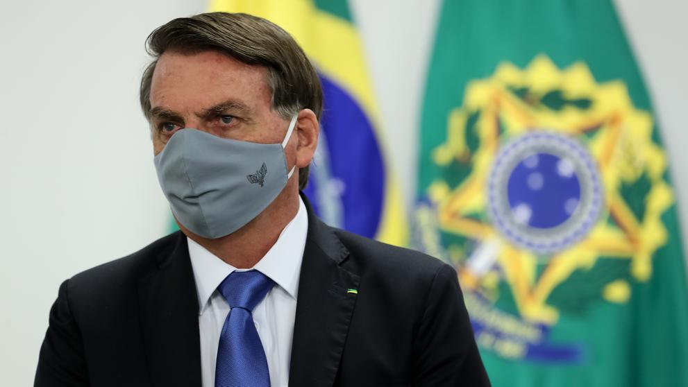 Lee más sobre el artículo Brasil: aprobación a Bolsonaro sube a máximo de su mandato pese a golpe por pandemia