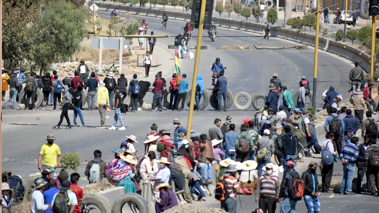 Lee más sobre el artículo Tránsito reporta 55 puntos de bloqueo en carreteras del país
