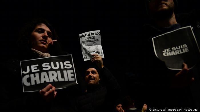Lee más sobre el artículo Prensa francesa llama a solidarizarse con Charlie Hebdo tras nuevas amenazas de Al Qaeda