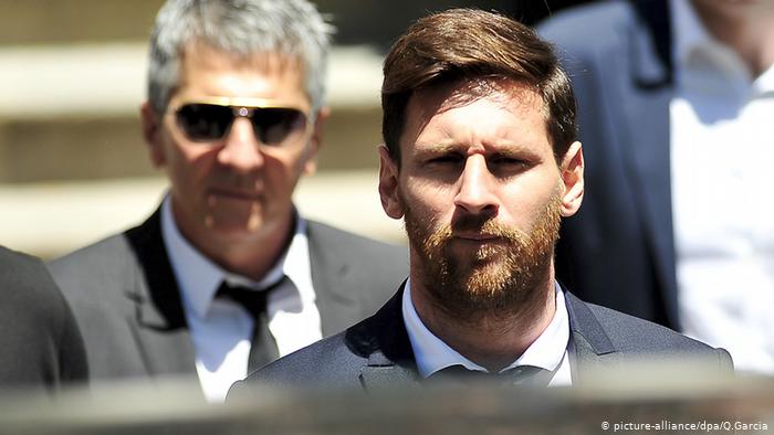 Lee más sobre el artículo El padre de Messi ya está en Barcelona para negociar el futuro de “la pulga”