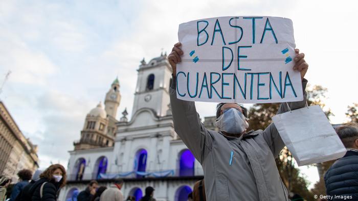 Lee más sobre el artículo Argentinos otra vez a las calles en protesta contra el confinamiento