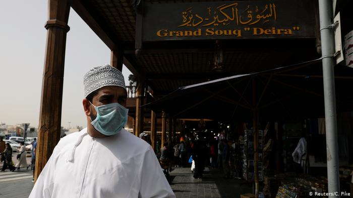 Lee más sobre el artículo Emiratos Árabes Unidos reporta récord de nuevos casos de coronavirus