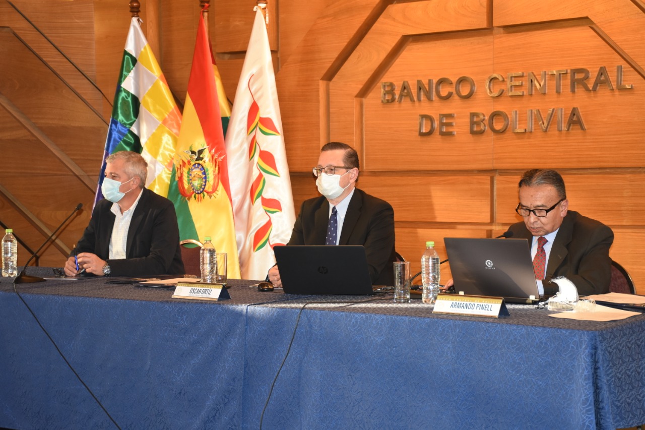 Lee más sobre el artículo BCB ratifica proyección de -6,2% de decrecimiento económico e inflación de 1,7%