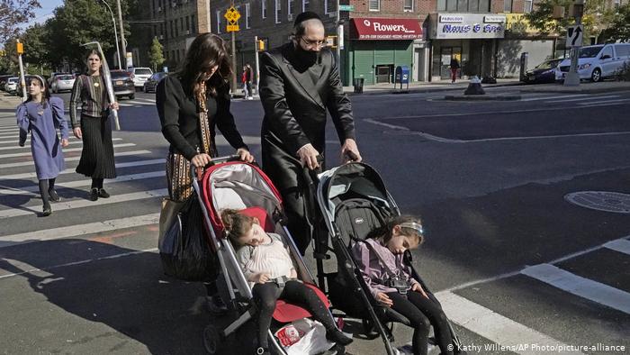 Lee más sobre el artículo Nueva York busca reconfinar nueve barrios por COVID-19