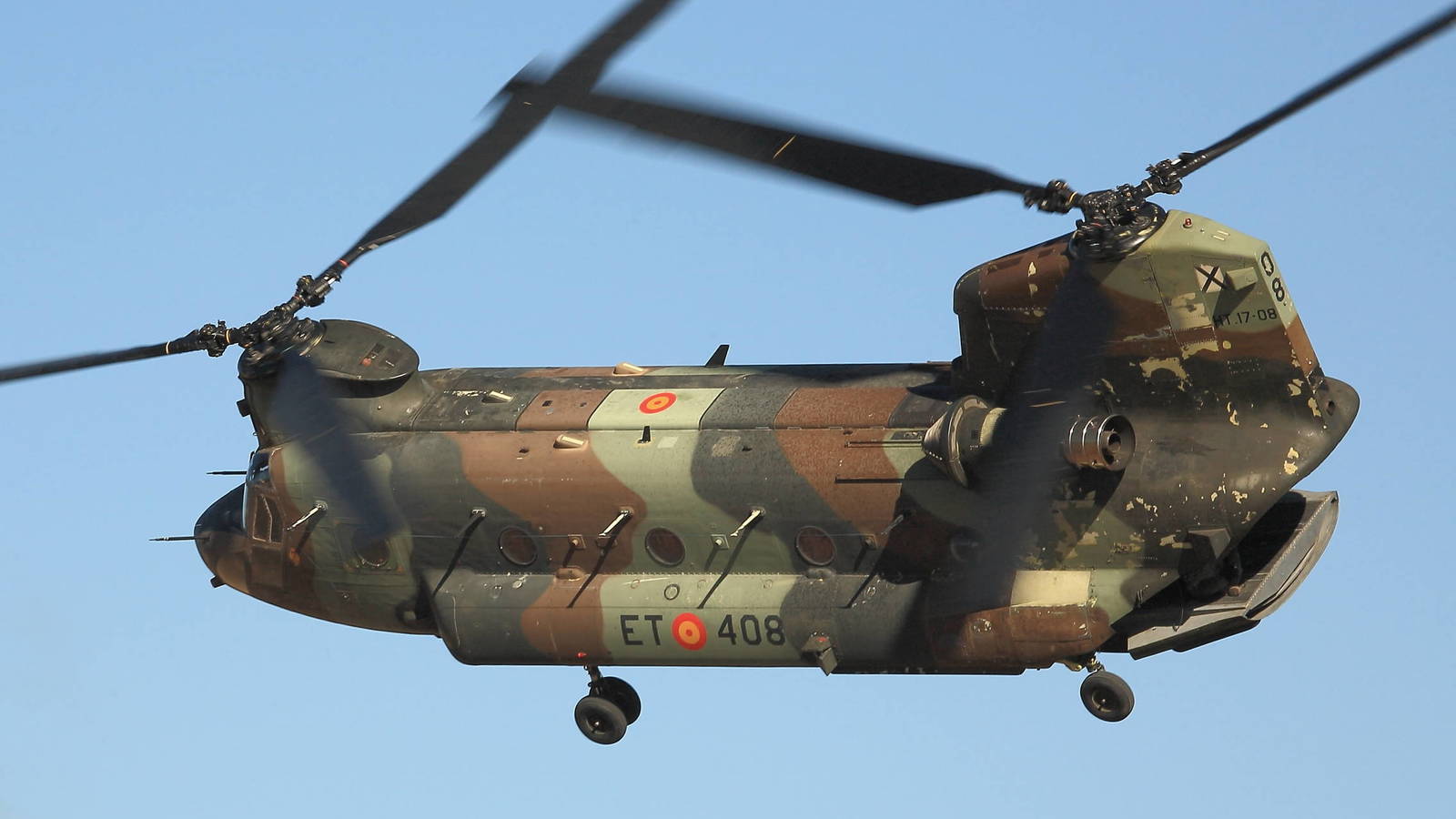 Lee más sobre el artículo Helicóptero Chinook apoyará el combate contra los incendios en tierras bajas