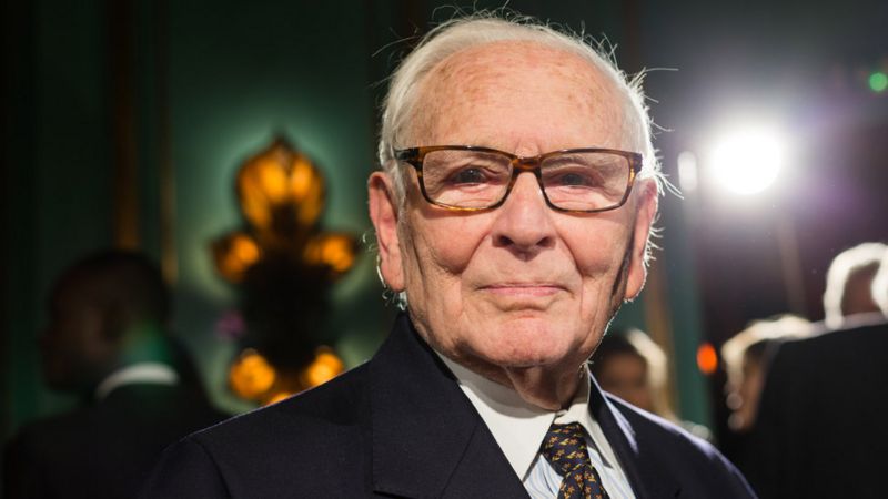 Lee más sobre el artículo Pierre Cardin: muere el famoso diseñador de moda francés a los 98 años