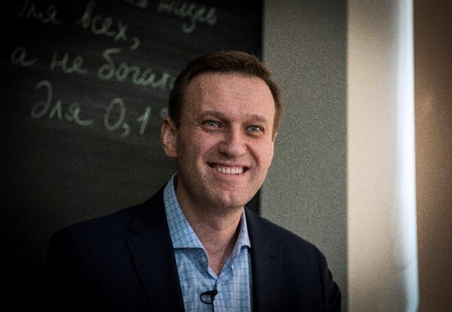Lee más sobre el artículo El opositor Alexéi Navalni anuncia que regresará a Rusia el 17 de enero