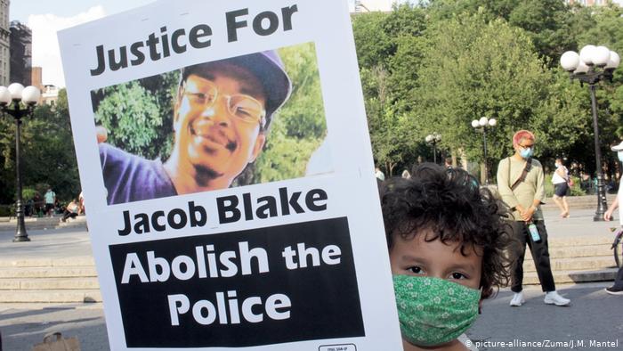 Lee más sobre el artículo EE.UU.: policía que dejó parapléjico a joven negro no será juzgado