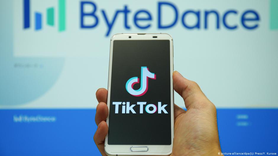 Lee más sobre el artículo Italia ordena a TikTok que bloquee a usuarios no verificados tras muerte de niña de 10 años