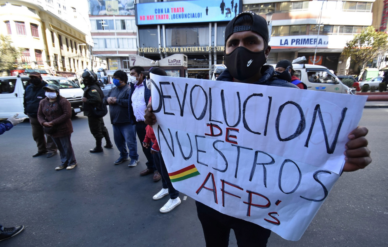 Lee más sobre el artículo Arce envía a la Asamblea Legislativa proyecto de ley para devolución de un porcentaje de los aportes a las AFP