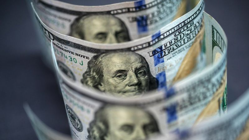Lee más sobre el artículo “La caída del dólar recién está comenzando”: el impacto de la pandemia en la moneda más fuerte del mundo (y cómo afecta a América Latina)