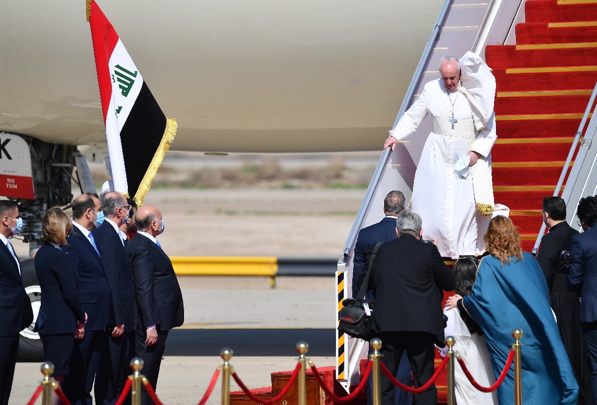 Lee más sobre el artículo “Que callen las armas”, reclama el papa en su visita histórica a Irak