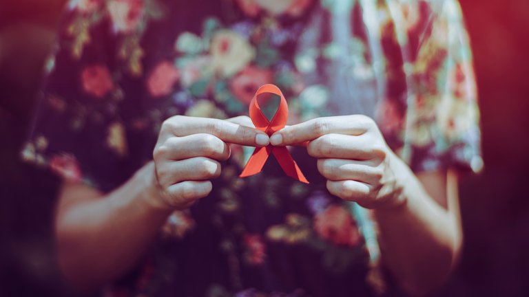 Lee más sobre el artículo Una paciente argentina con HIV logró controlar el virus y genera expectativa en la ciencia internacional