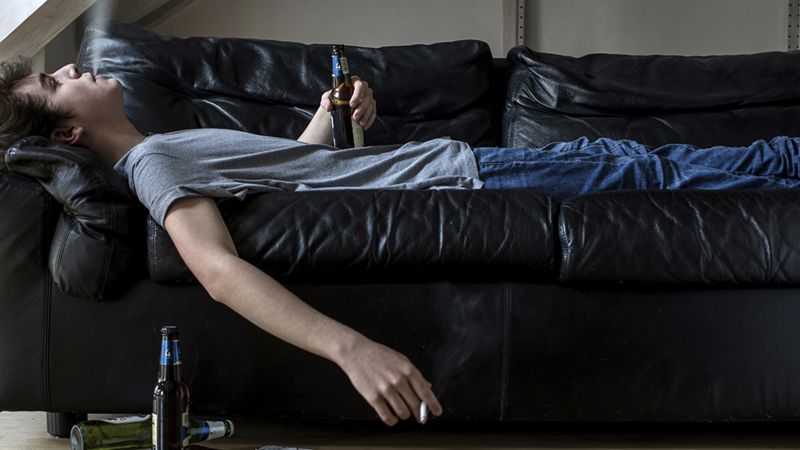 Lee más sobre el artículo Por qué las consecuencias de llevar una vida sedentaria son “comparables con las de fumar”