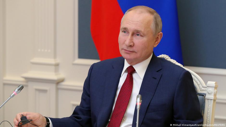 Lee más sobre el artículo Putin firma ley que le permite quedarse en el poder hasta 2036