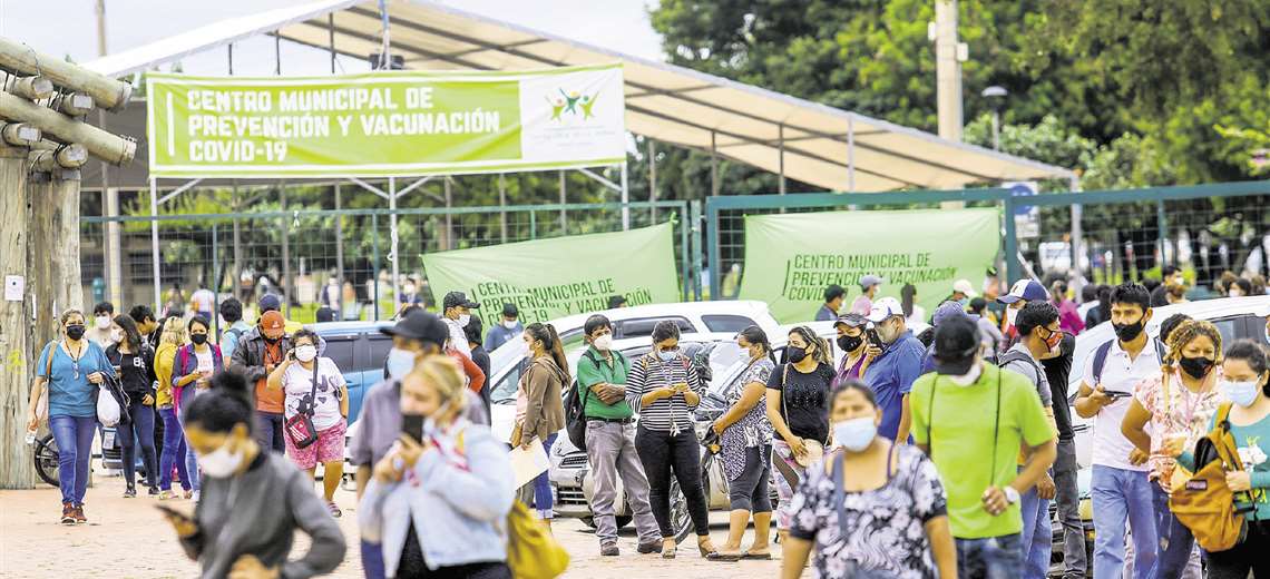 Lee más sobre el artículo Escasean las vacunas y ahora hacen difícil el acceso a las pruebas de Covid-19