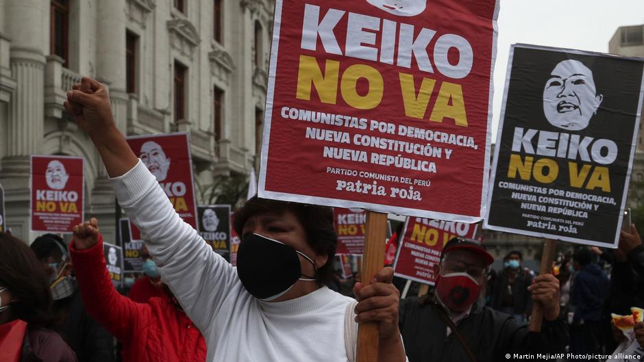 Lee más sobre el artículo Miles marchan contra Keiko Fujimori en Perú