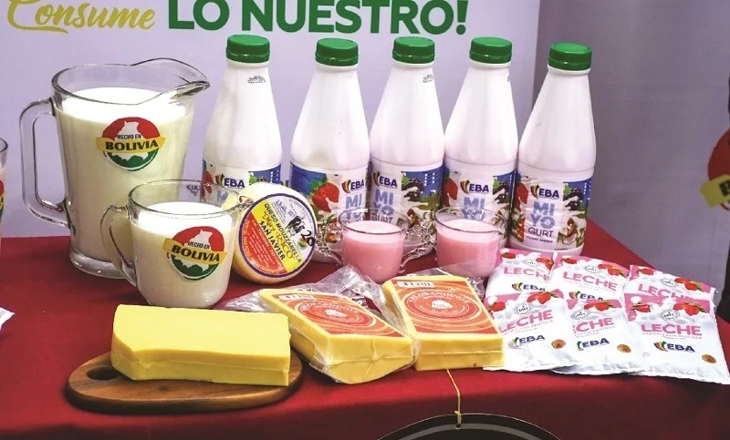 Lee más sobre el artículo Sector lechero en crisis por falta de mercados y el contrabando